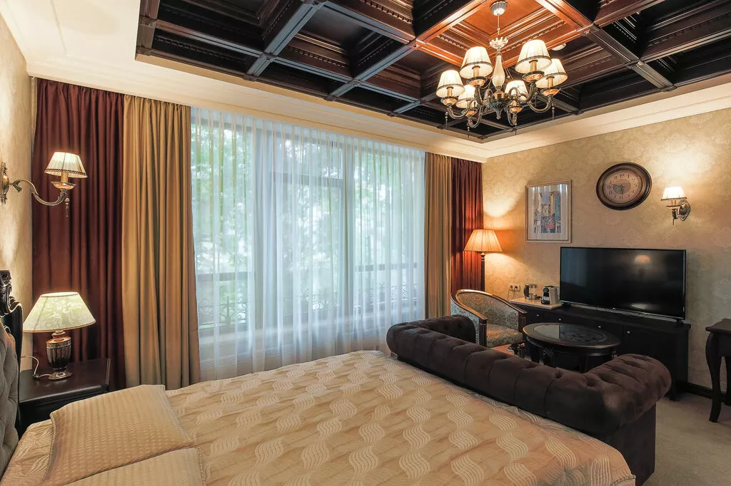 . Отель Ницца. Ялта