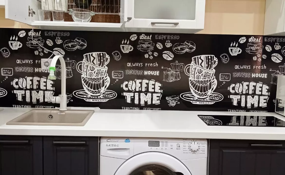 Студия под ключ для пары (есть дополнительное место). Квартира в многоквартирном доме Квартира под ключ с балконом в элитном ЖК СЕМЕЙНЫЙ . Лазаревское