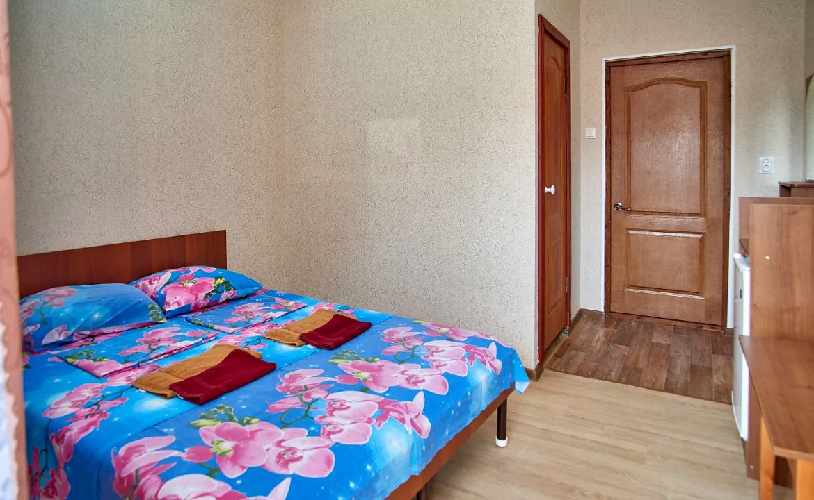 СТАНДАРТ 2Х МЕСТНЫЙ НОМЕР С БАЛКОНОМ КОРПУС №2, КОРПУС А, 2 ЭТАЖ. База отдыха "Ока". Благовещенская СТАНДАРТ 2Х МЕСТНЫЙ НОМЕР С БАЛКОНОМ КОРПУС №2, КОРПУС А, 2 ЭТАЖ. База отдыха "Ока". Благовещенская