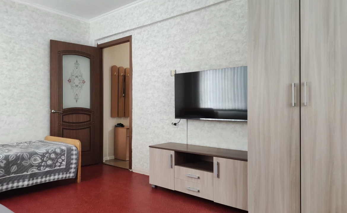 1-но комн квартира в центре п Лазаревское. 1-но комн кв у жд. Лазаревское