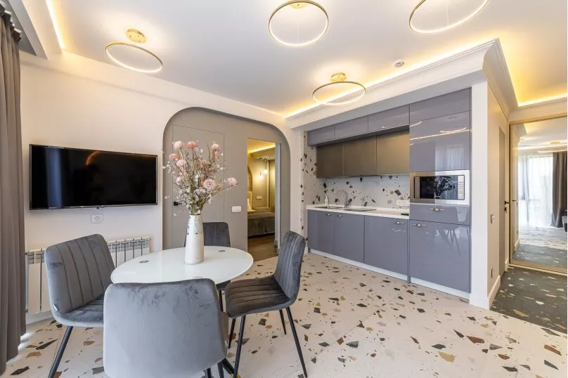 Апартаменты с 2 спальнями. Квартира в многоквартирном доме Апартаменты ЖК «Красная площадь». Сочи