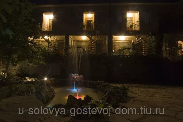 . Гостевой дом "У СОЛОВЬЯ" . Малореченское