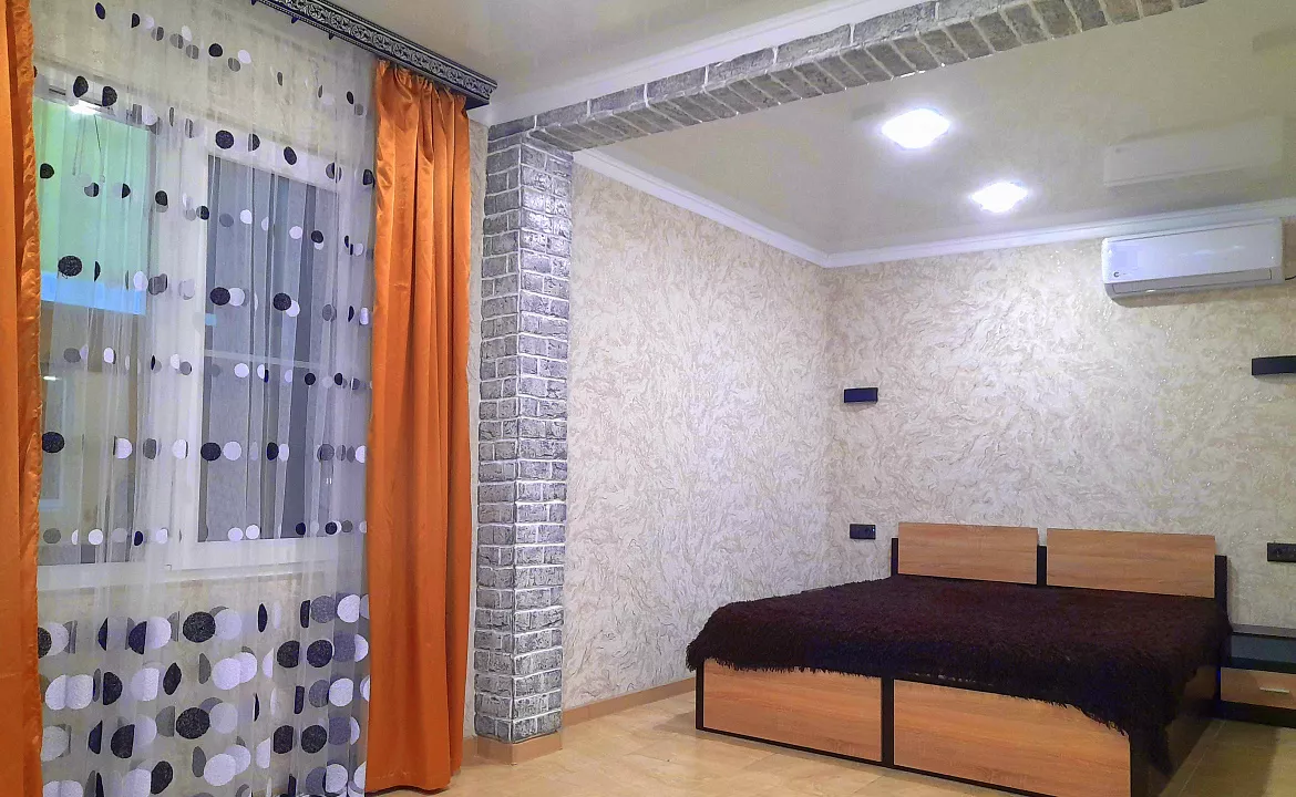 Трехместный улучшенный. Гостевой дом Южный берег.. Адлер