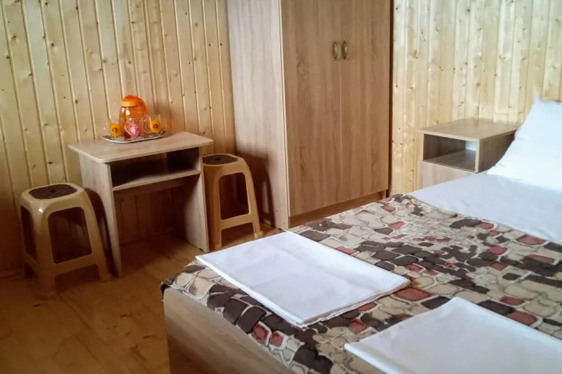 Семейный. Гостевой дом На Правды 11А. Головинка