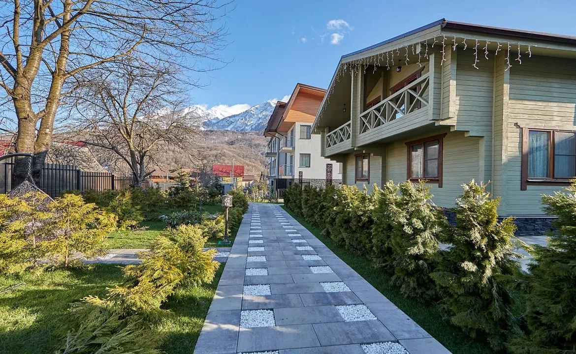 Шале - горные резиденции. Отель «HILLS POLYANA». Красная Поляна