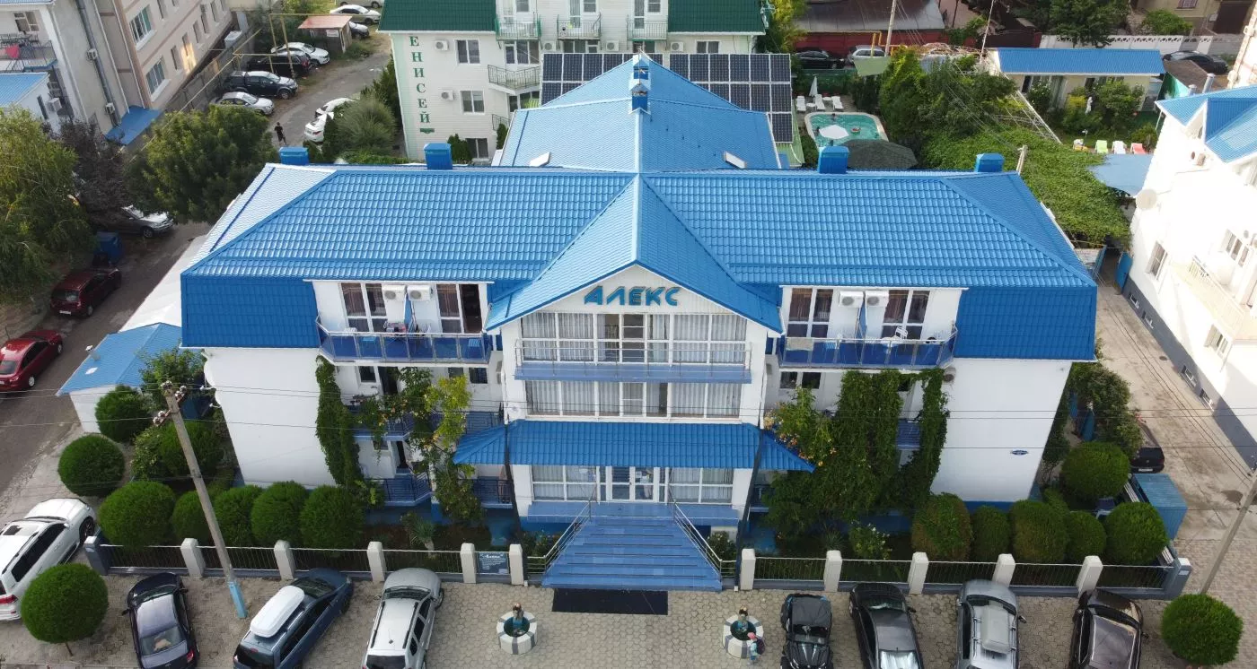 . Гостиница "Алекс". Витязево
