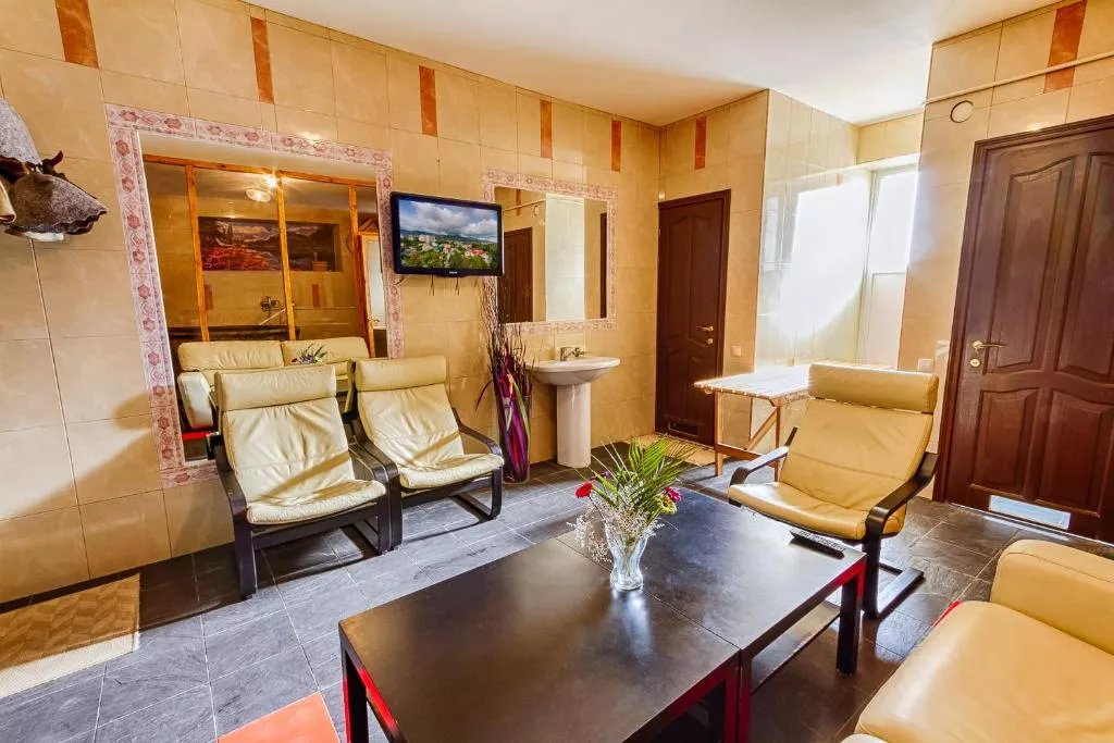 . Гостиница "Круиз". Геленджик