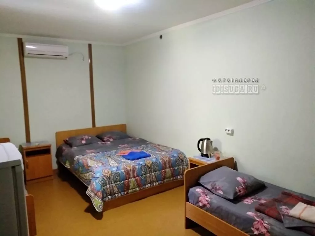 . База отдыха "Золотое Руно". Бухта Инал . База отдыха "Золотое Руно". Бухта Инал