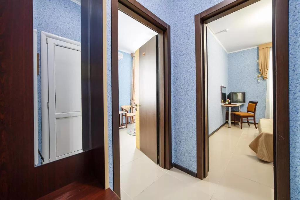 Двухкомнатный номер. Отель "Оливия". Витязево