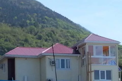 2-местный номер с видом на море. Гостевой дом «0 метров до моря». Гагра 2-местный номер с видом на море. Гостевой дом «0 метров до моря». Гагра