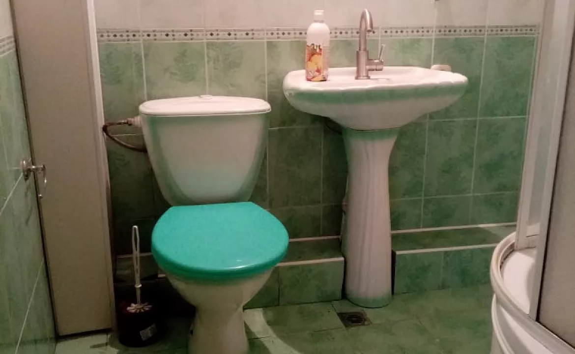 1-комнатная квартира. Квартира в многоквартирном доме Агрба 2 кв 67. Пицунда 1-комнатная квартира. Квартира в многоквартирном доме Агрба 2 кв 67. Пицунда