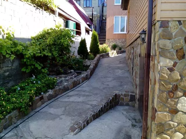 . Гостевой дом "Натали" в Джубге         . Джубга