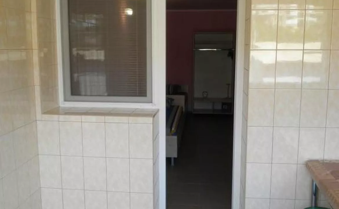 2-5- ти местный 