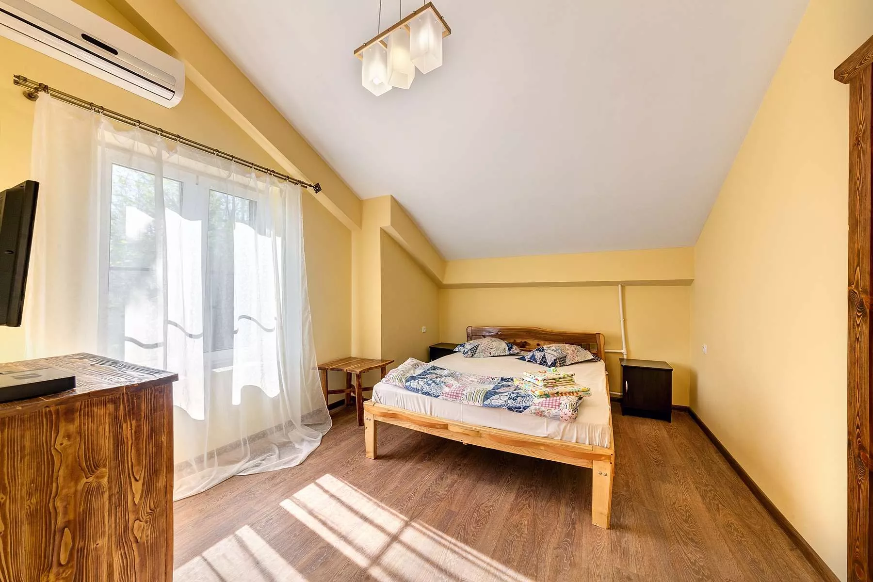 . Гостевой дом «Кристалл». Джанхот