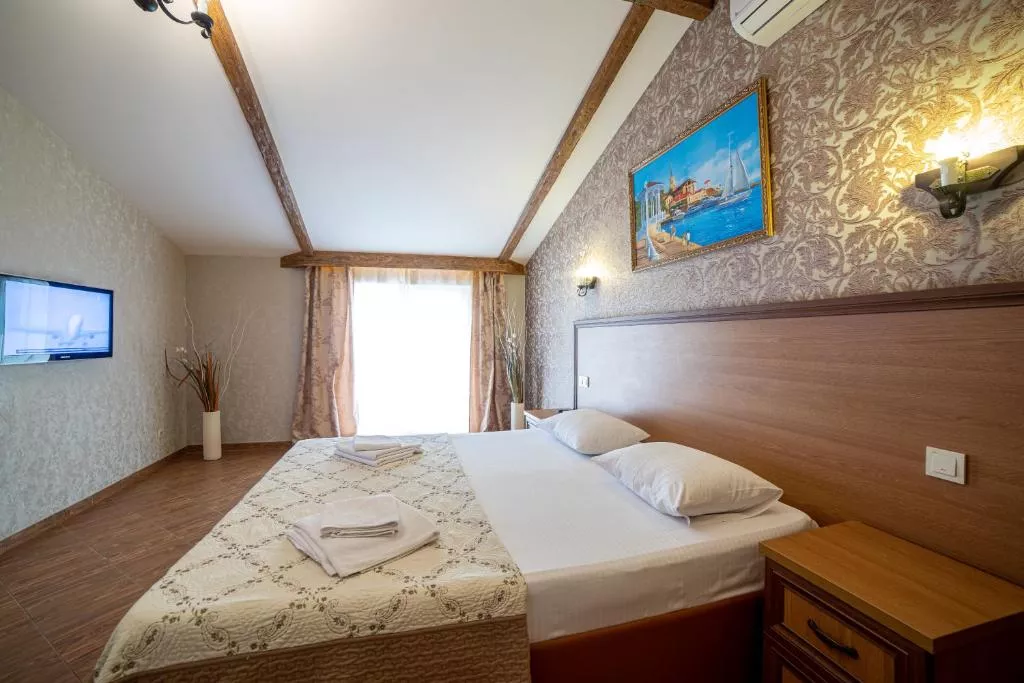 Люкс с 3 спальнями. Отель Атмосфера. Кабардинка Люкс с 3 спальнями. Отель Атмосфера. Кабардинка