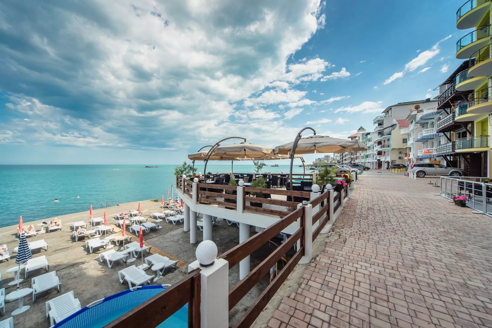 . Hotel & Osteophaty center "Lotus". Утёс