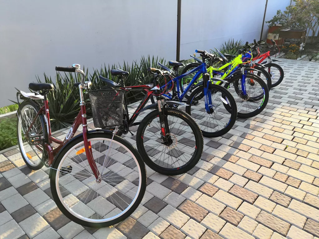 . База отдыха Должанский дворик "АКВАРЕЛИ". Должанская