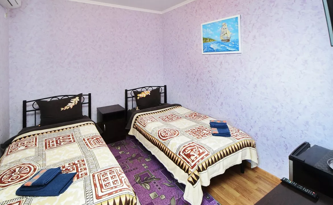 «Стандарт» - корпус B  №2, 3, 4, 6, 7, 8, 9. Гостевой дом "Александровский". Темрюк