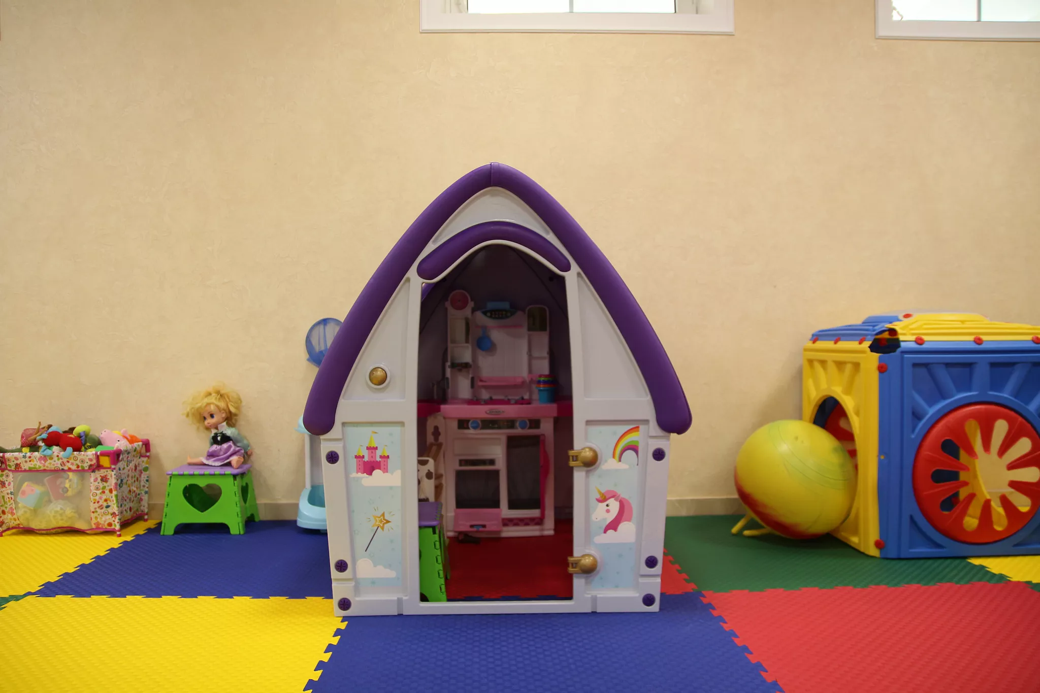 . Отель "РЕВЮ". Агой