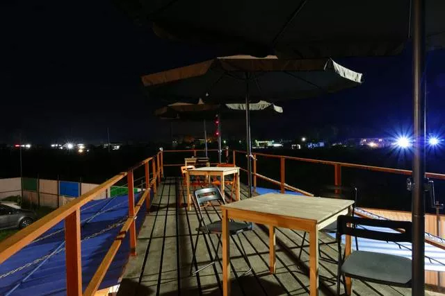 . Отель «Pine Beach». Пицунда