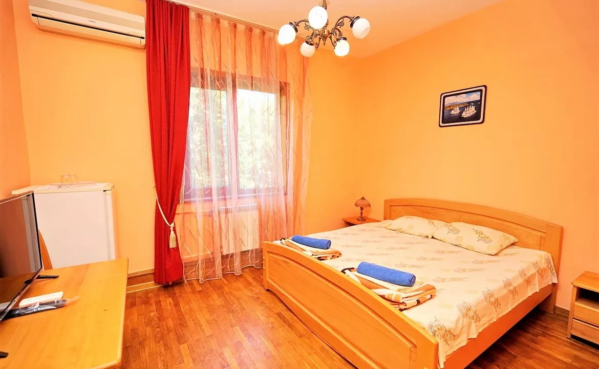 2-х местный номер стандарт. Гостевой дом Атлантис. Лазаревское