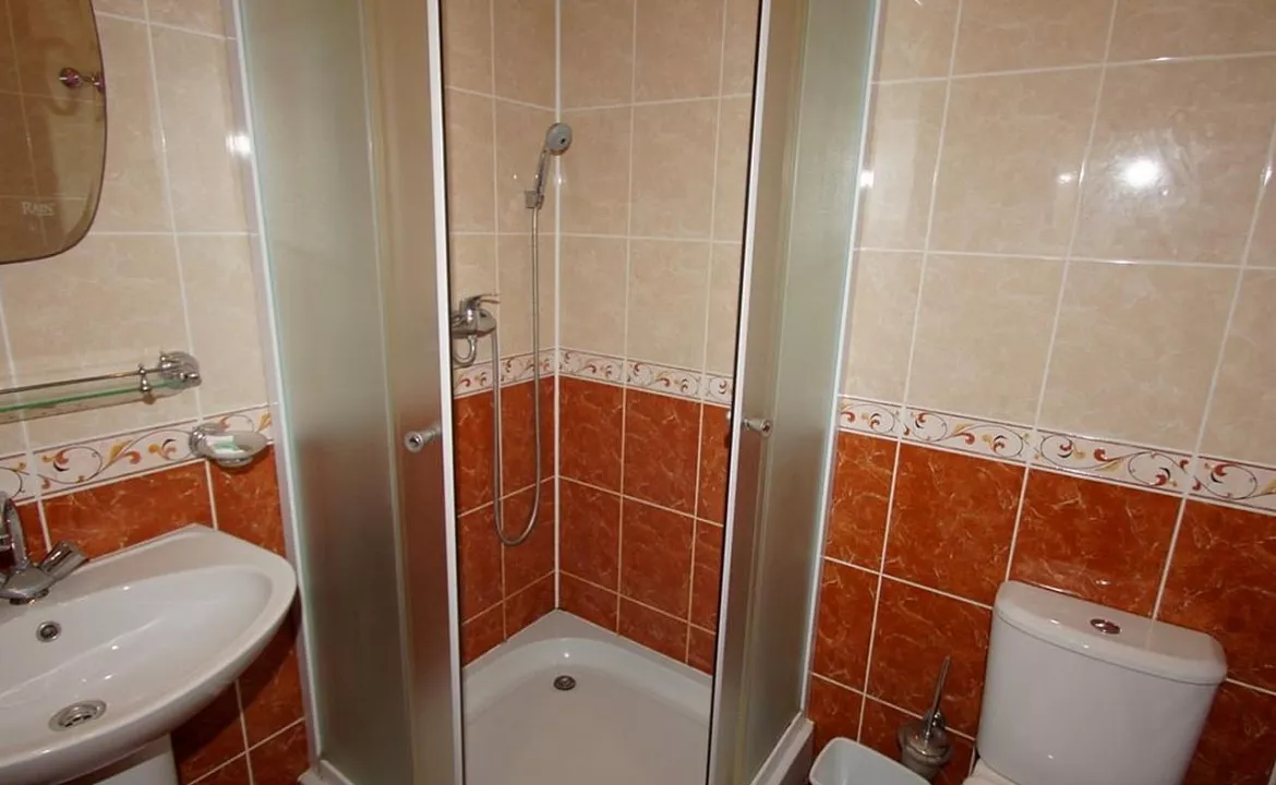 Трехместный номер с креслом. Гостевой дом «L’ete» . Лазаревское