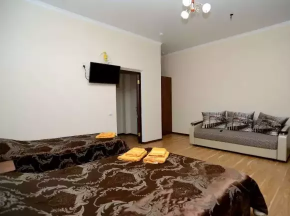 «GOLD STAR» 3-местный Стандарт. Отель «GOLD STAR». Домбай-гостиницы