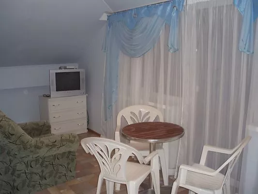 Четырехместный полулюкс - №22. Отель Мини-отель Ассоль. Приморский Четырехместный полулюкс - №22. Отель Мини-отель Ассоль. Приморский