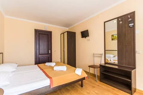 2-х местный номер Стандарт 1 категория. Гостевой комплекс "Альбатрос". Архипо-Осиповка