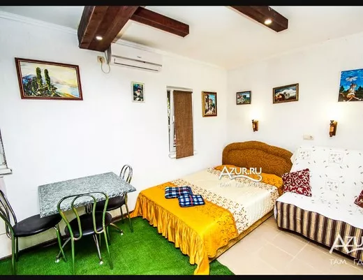 номер на 1 этаже. Гостевой дом "Новая Династия". Орджоникидзе