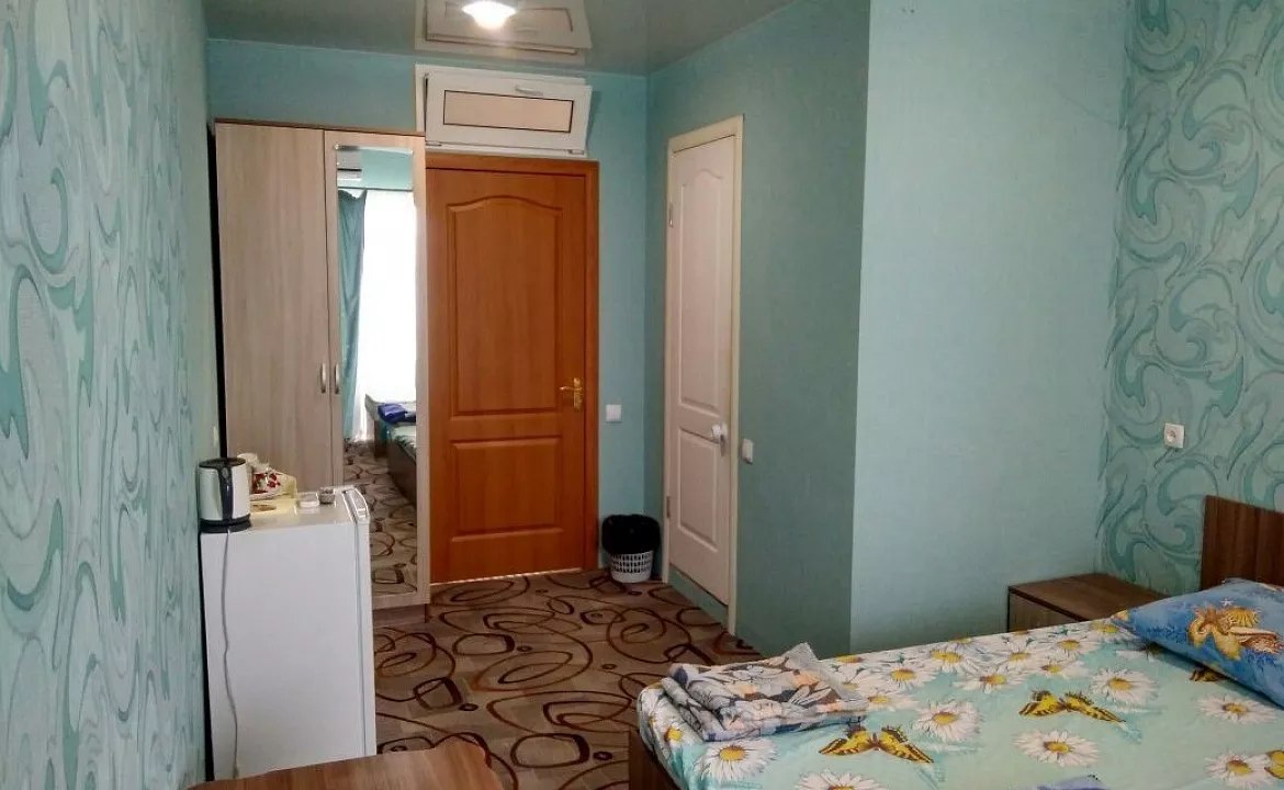 2-й этаж 7-й номер. Гостевой дом "Орджо и Море". Орджоникидзе