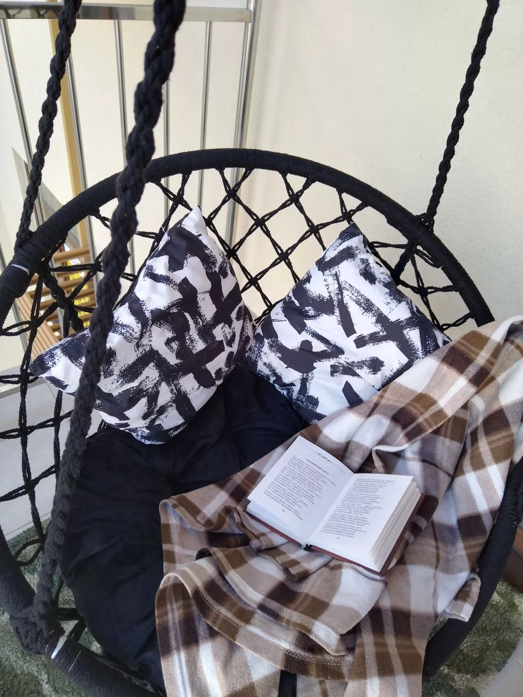 . Уютная студия "Мария" с бассейнами во дворе . Сукко