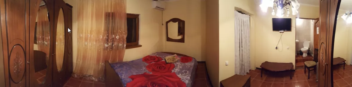 . Гостевой дом У Ирины. Пицунда