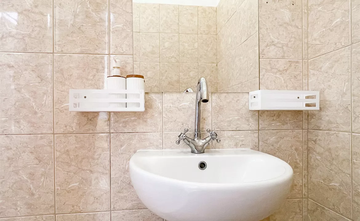 Стандарт 2-хместный с 2 дополнительными местами. Отель Автор. Анапа