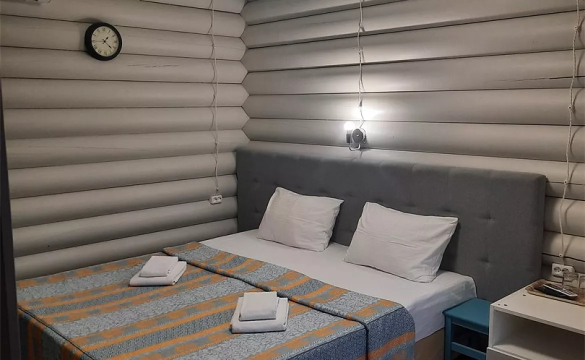 2-х местный номер. Гостевой дом "Winnie House". Атарбеково