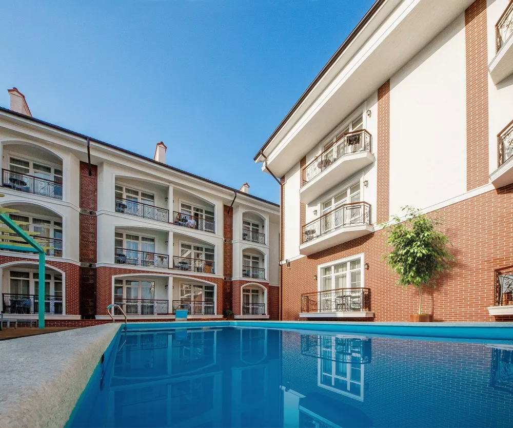 . Гостиничный комплекс "Дача". Геленджик