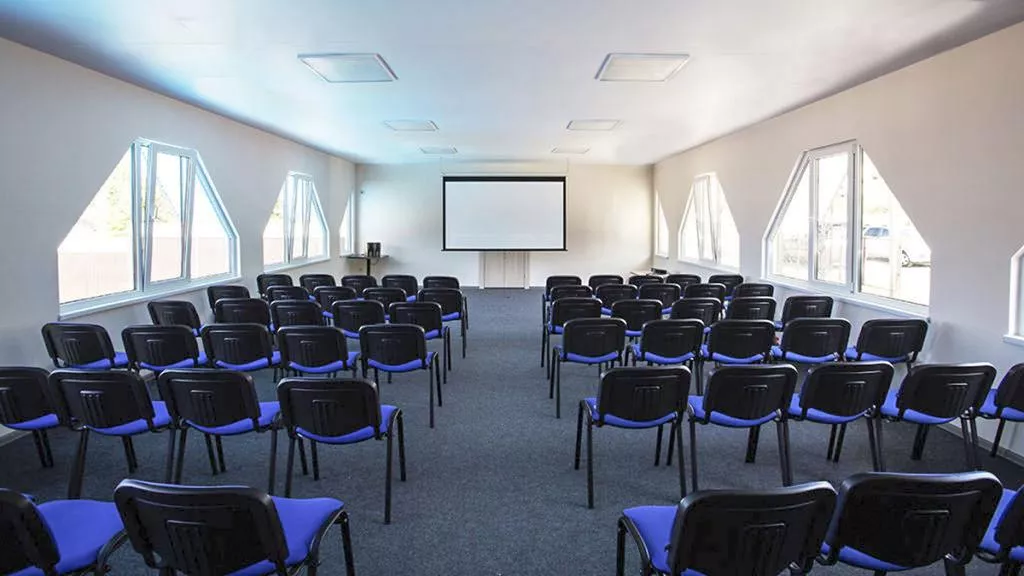 . Отель "Джаз Лоо" парк-отель. Лоо