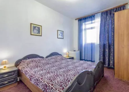 Двухместный полулюкс 1 и 2 этаж. Гостиница "Алекс". Витязево