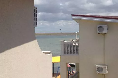 4-х местный «Люкс». Отель «Донузлав». Мирный