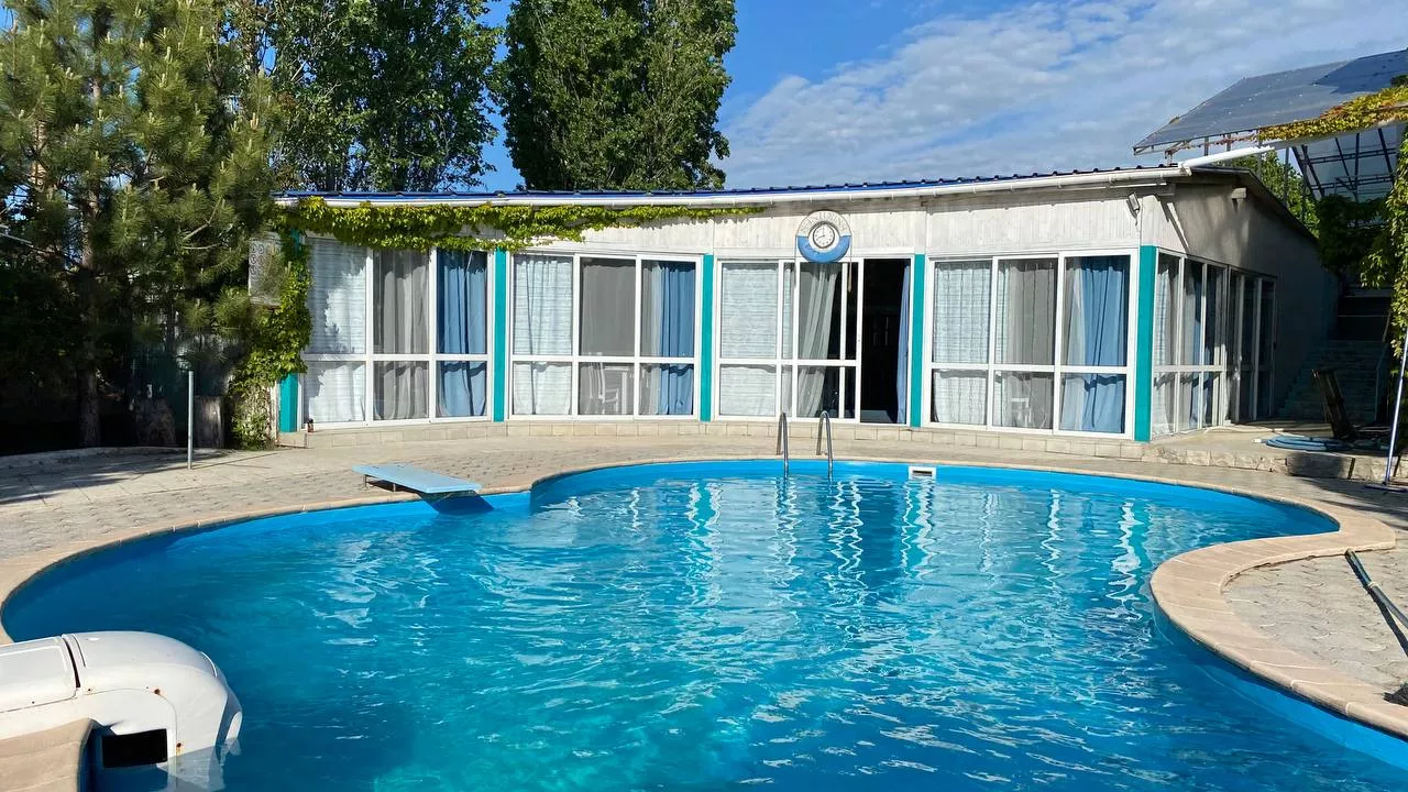 . Вилла "Сантурина". Саки