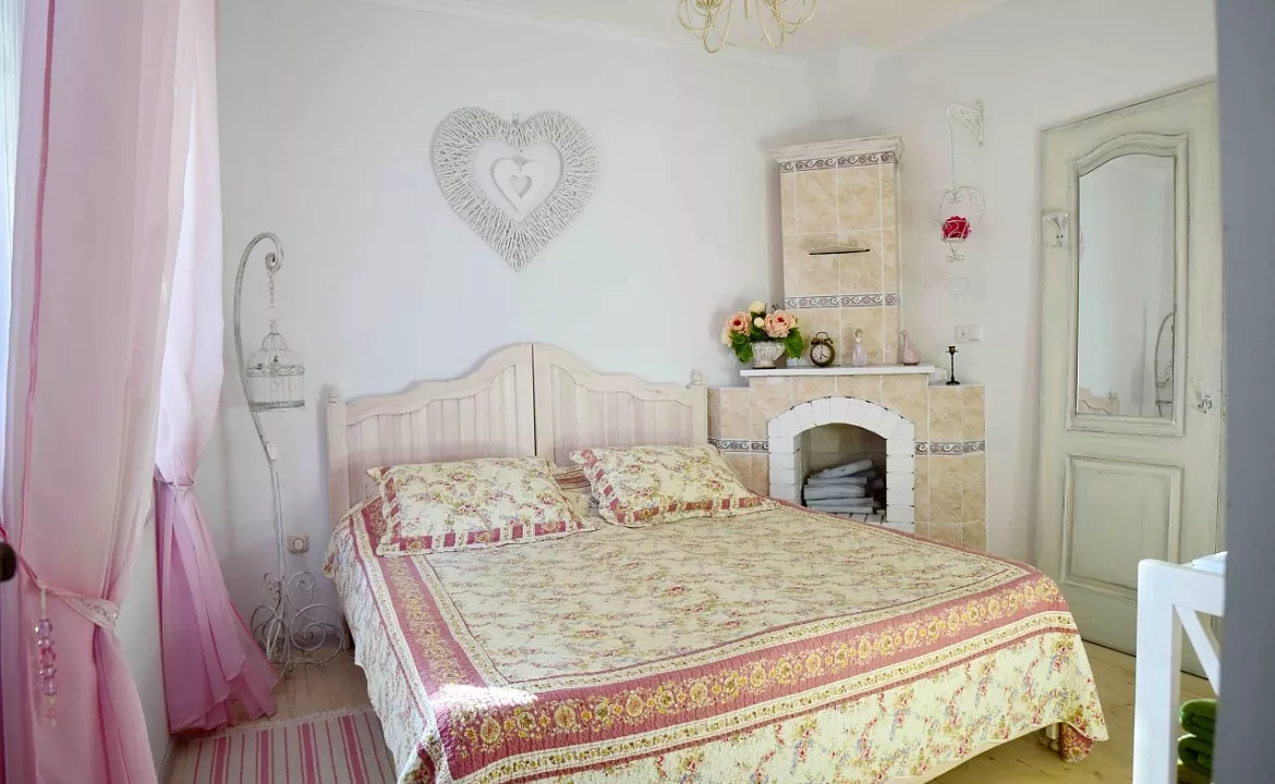 2-х местный номер — «Каминный» в стиле прованс. Гостевой дом "Триера". Судак