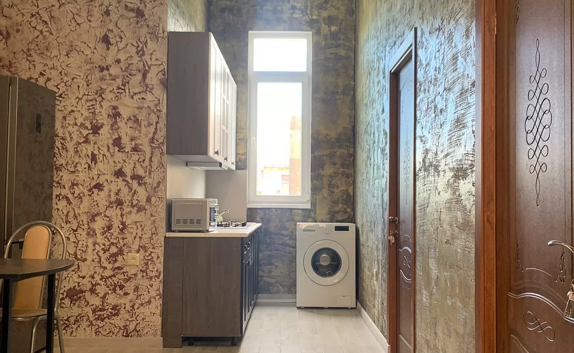 Апартаменты с кухней на два номера. Гостевой дом ЭЙВА. Пицунда