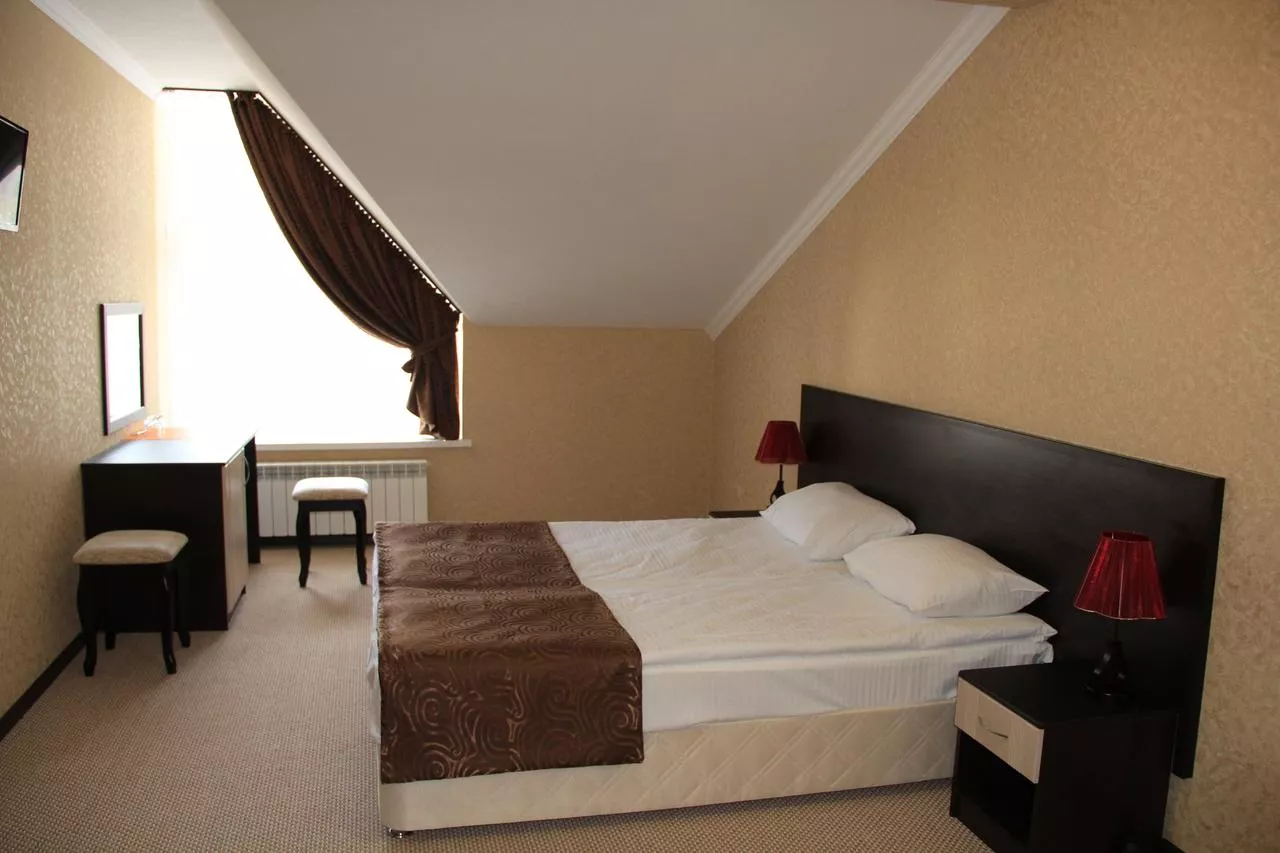 . Отель «Смайл». Эльбрус - гостиницы