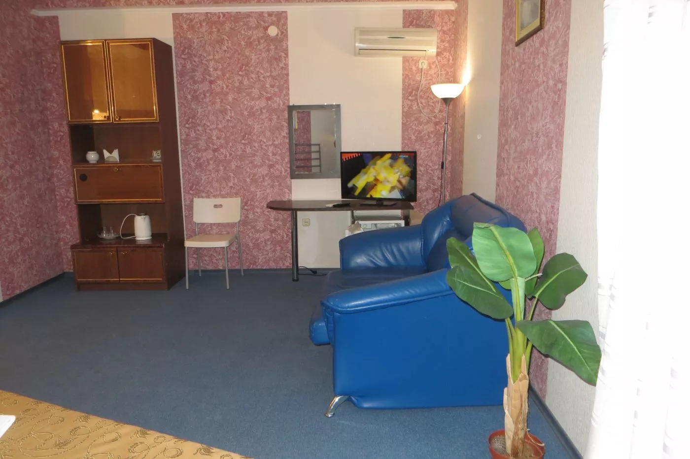 . Гостиница "Парадиз". Ольгинка