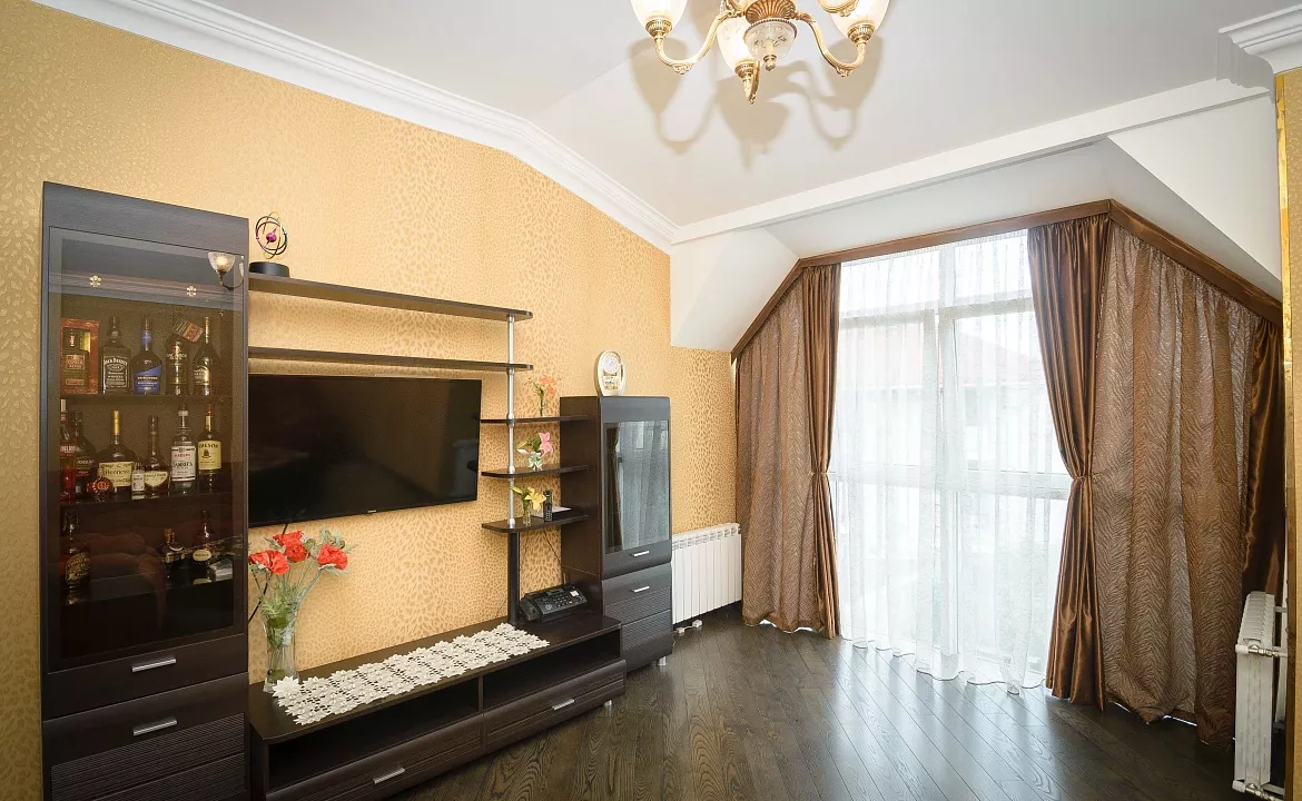 Коттедж. Коттедж "Регина" . Адлер