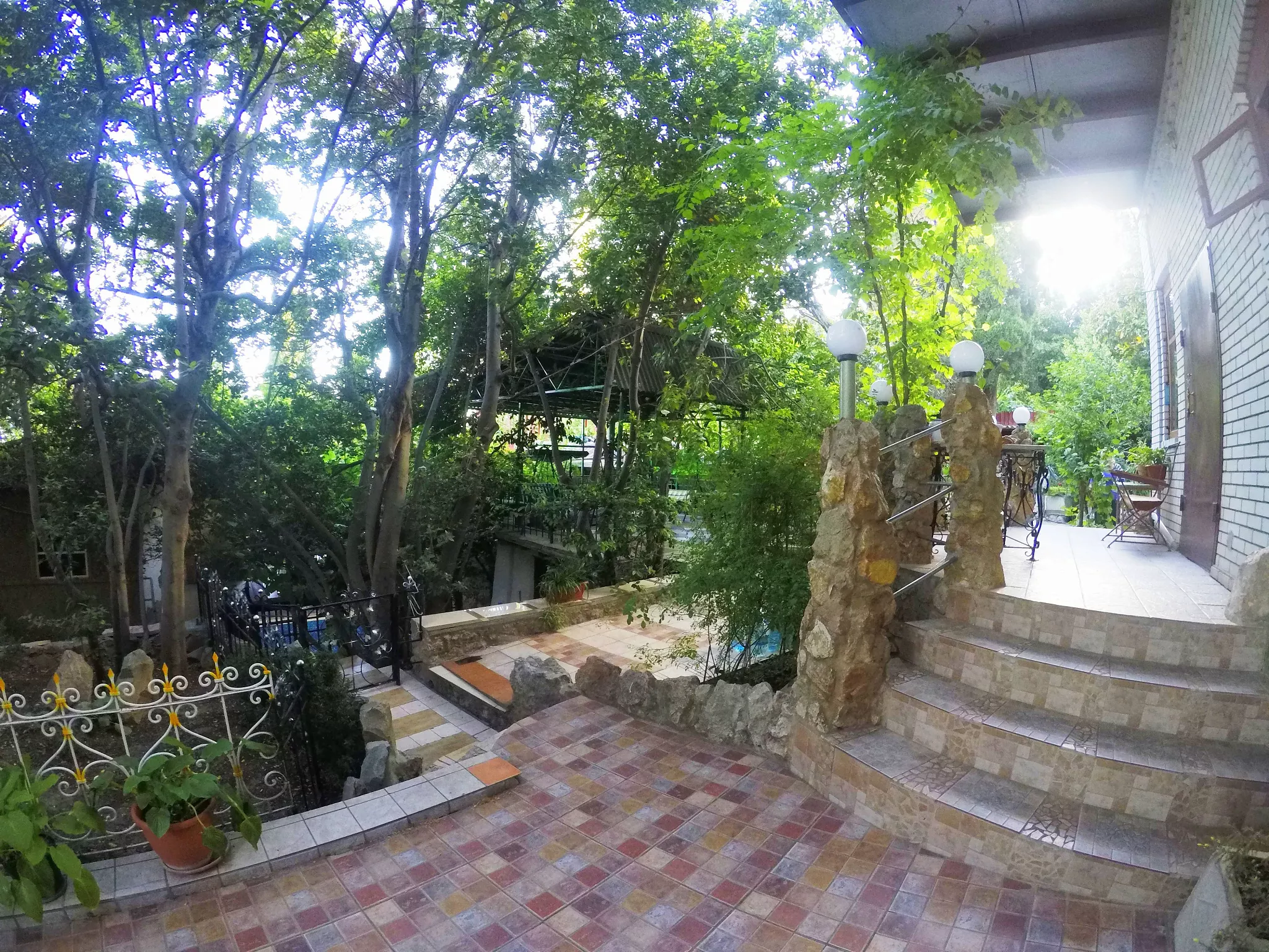 . Гостевой дом «Радмир». Алупка