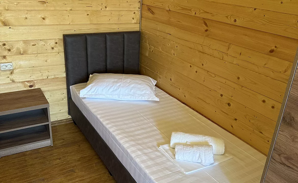 Wood Dhouse . База отдыха Wood Dhouse. Джубга