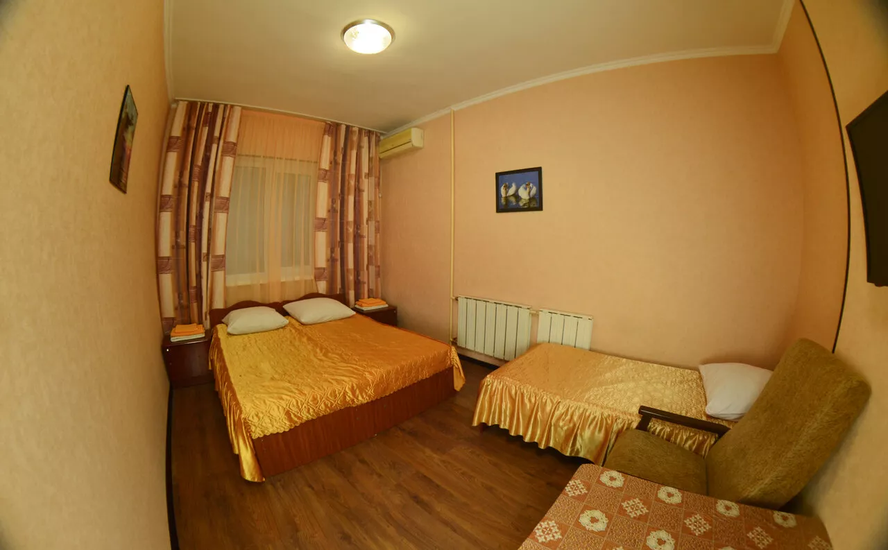 . Частный сектор "Сибиряк" . Лазаревское