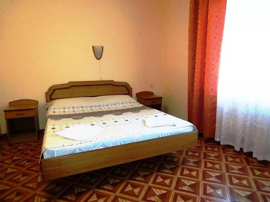 . Гостиница "Парма" . Лазаревское