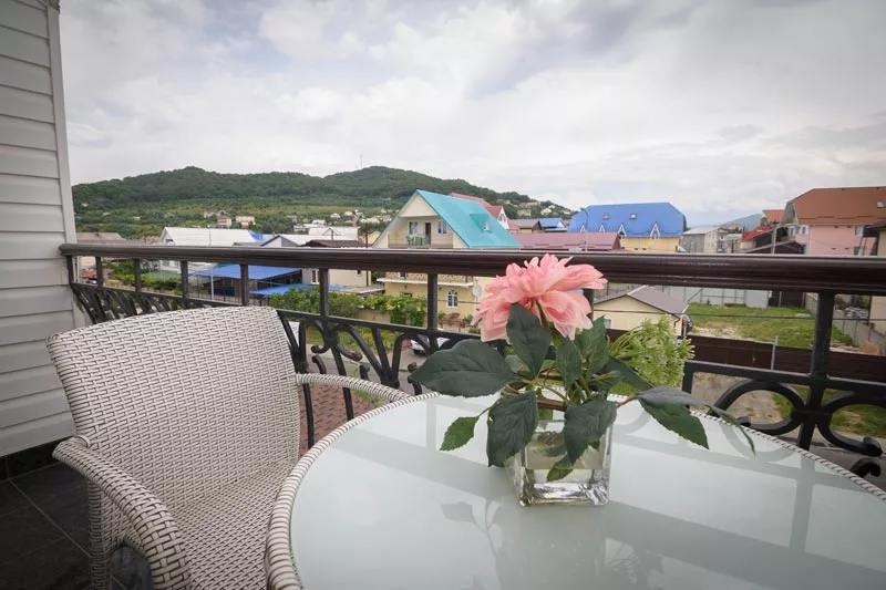 . Коттедж "Регина" . Адлер